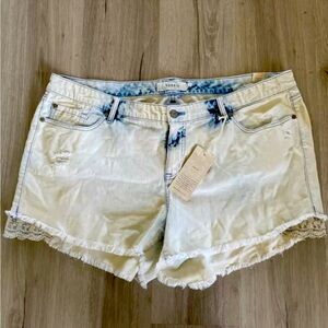 Torrid Denim Shorts Women's Size 24 Bleached-Acid Wash With Beaded Inset Denim